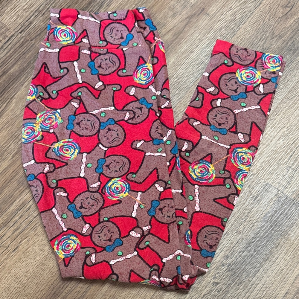 LuLaRoe Red and Brown Patterned Leggings